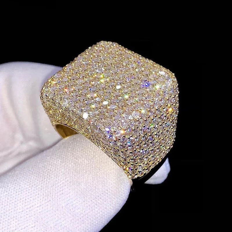 A Heaven Geometric Square Zirconia Ring✨