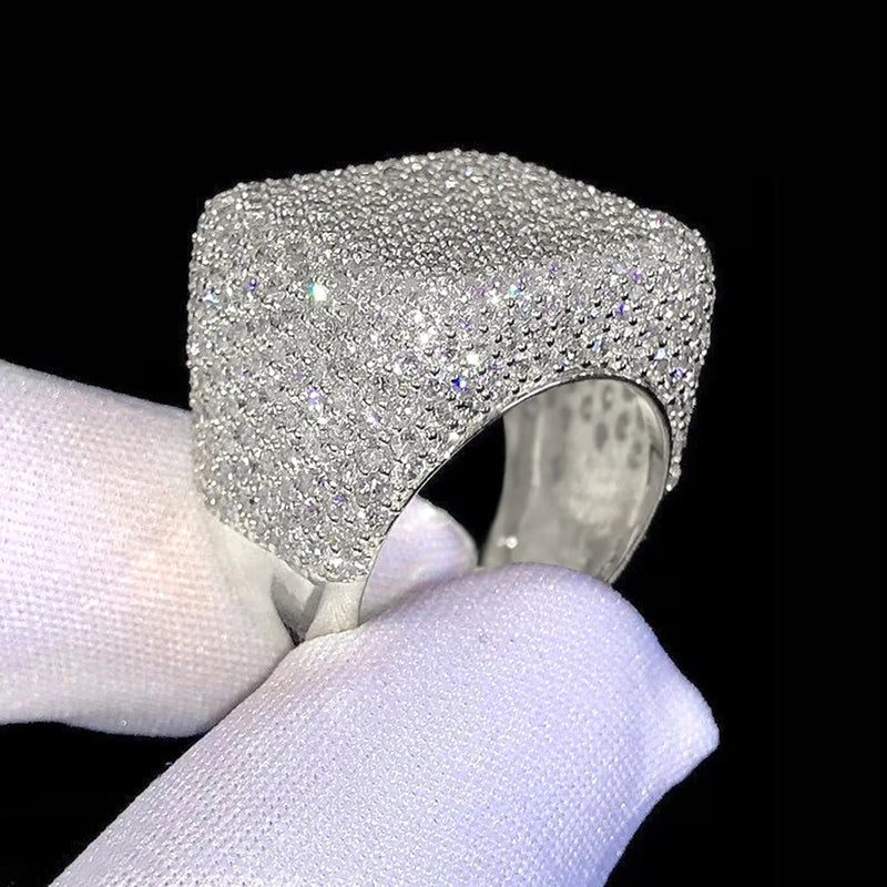 A Heaven Geometric Square Zirconia Ring✨
