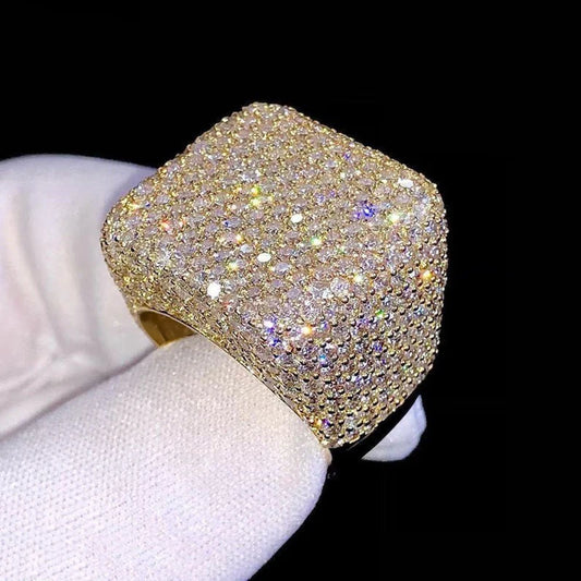 A Heaven Geometric Square Zirconia Ring✨